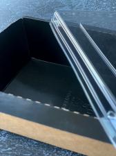 Салатник 500 мл Black GEOBOX с прозр. ПЭТ крыш. (внутр. 140x105 h 45 мм) КРЫШКА 1*50 + ДНО 1*50 (300)
